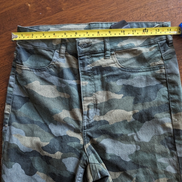 H&M Camouflage Pants (size 10) - Picture 5 of 6